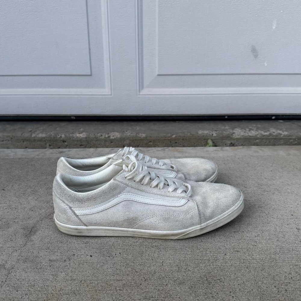 VANS EGGSHELL SUEDE OLD SKOOLS